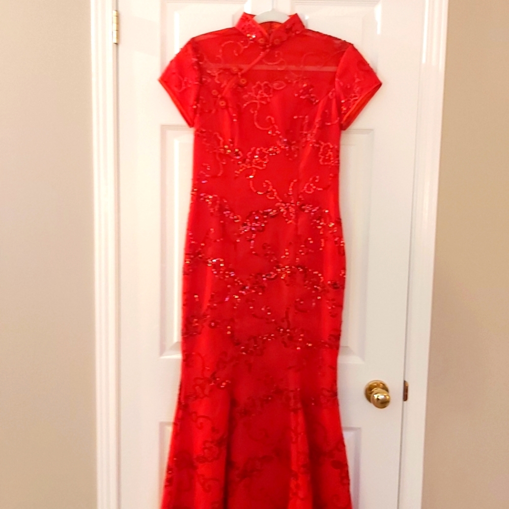 Red evening dress size small